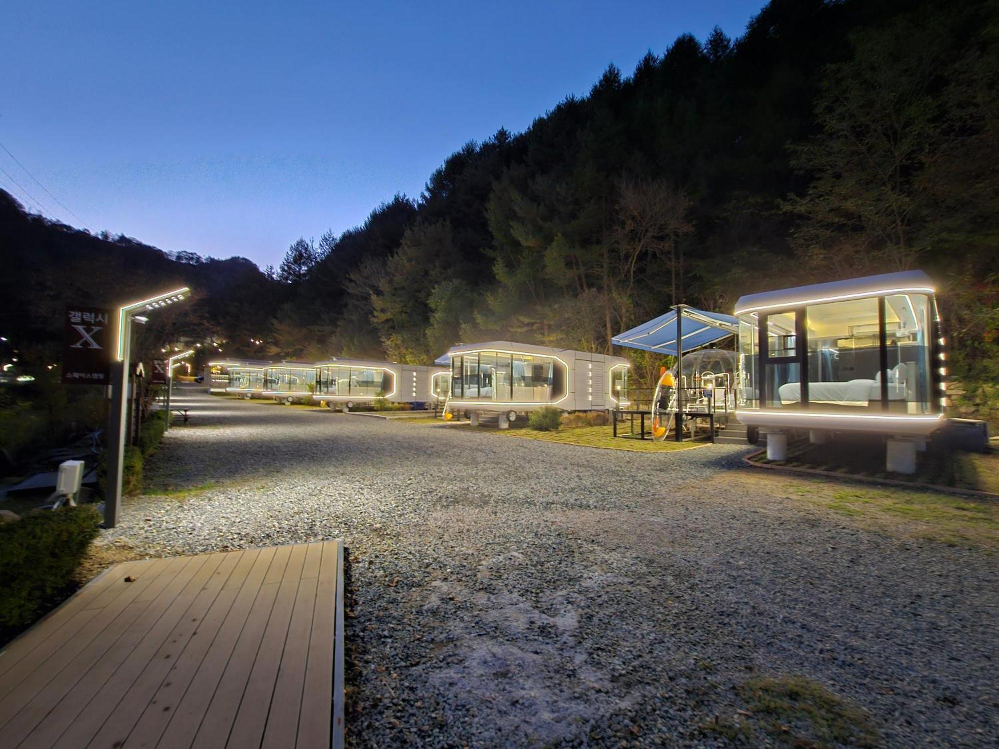 Galaxy X Hotel Type Caravan Glamping & Pension Pyeongchang Eksteriør billede