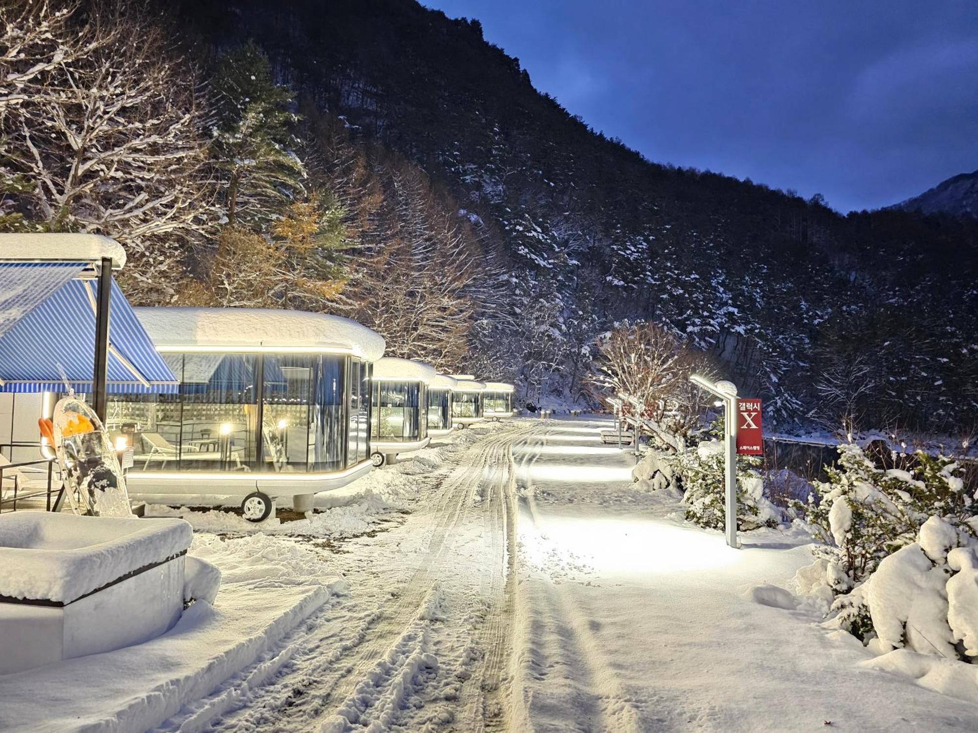 Galaxy X Hotel Type Caravan Glamping & Pension Pyeongchang Eksteriør billede