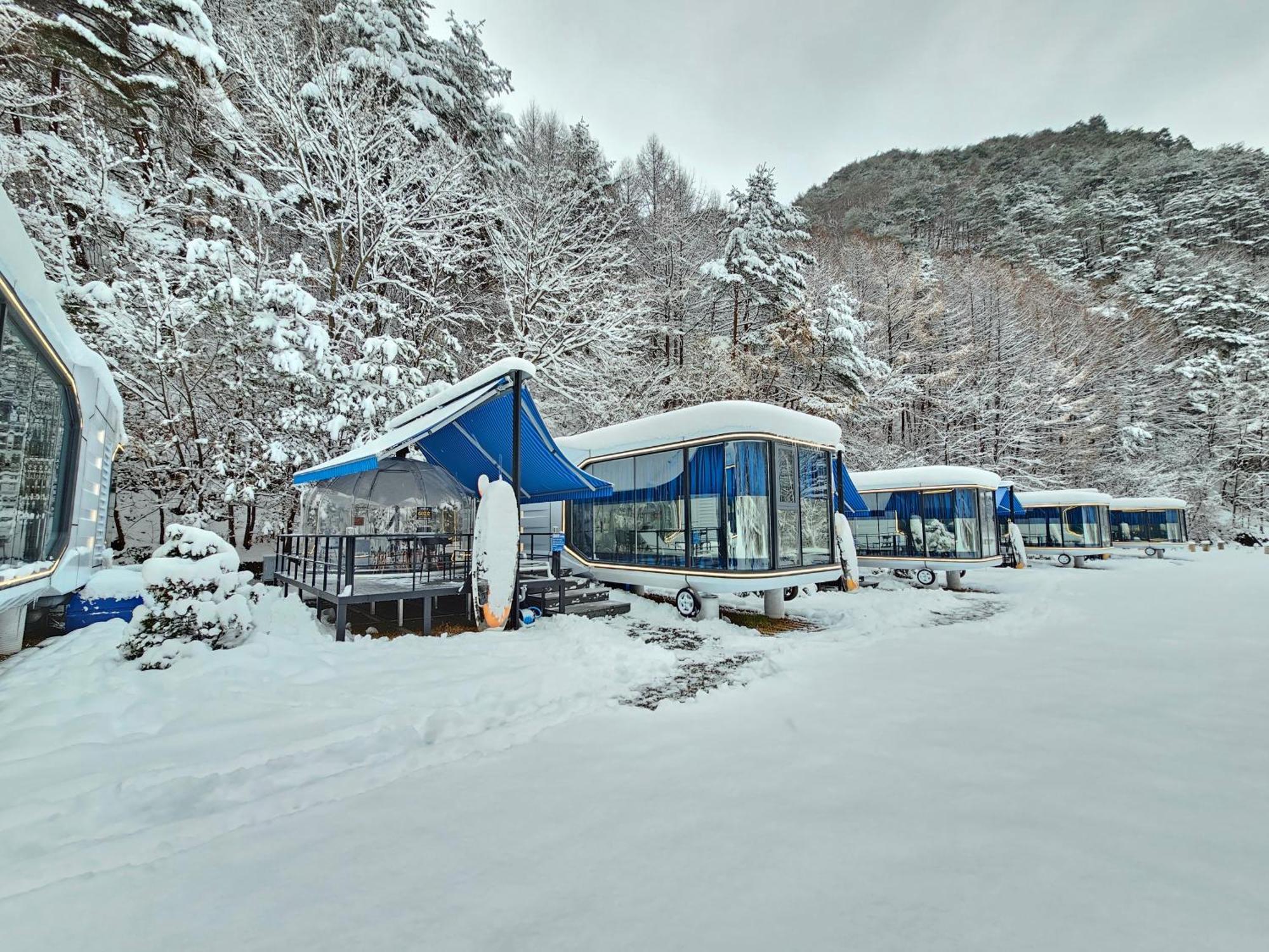 Galaxy X Hotel Type Caravan Glamping & Pension Pyeongchang Eksteriør billede